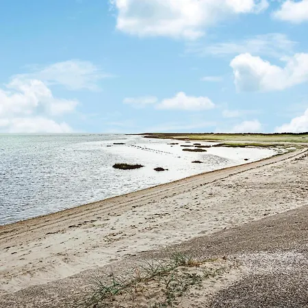 4 Bedroom Stunning In Glesborg