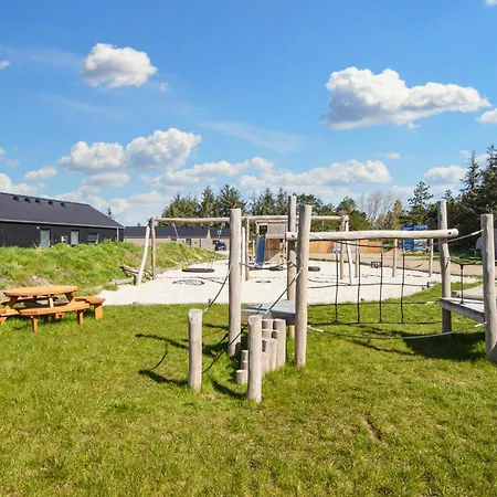 4 Bedroom Stunning In Casa de Férias *