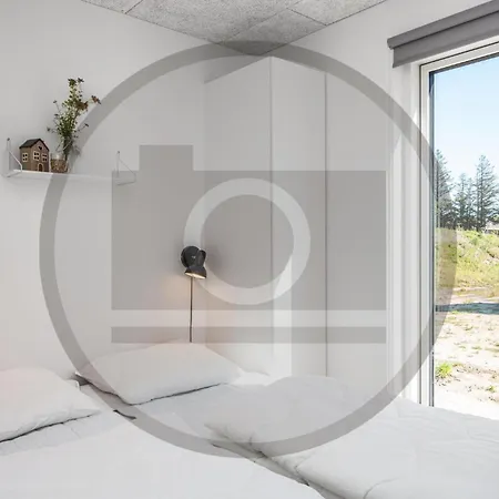 4 Bedroom Stunning In Casa de Férias Glesborg